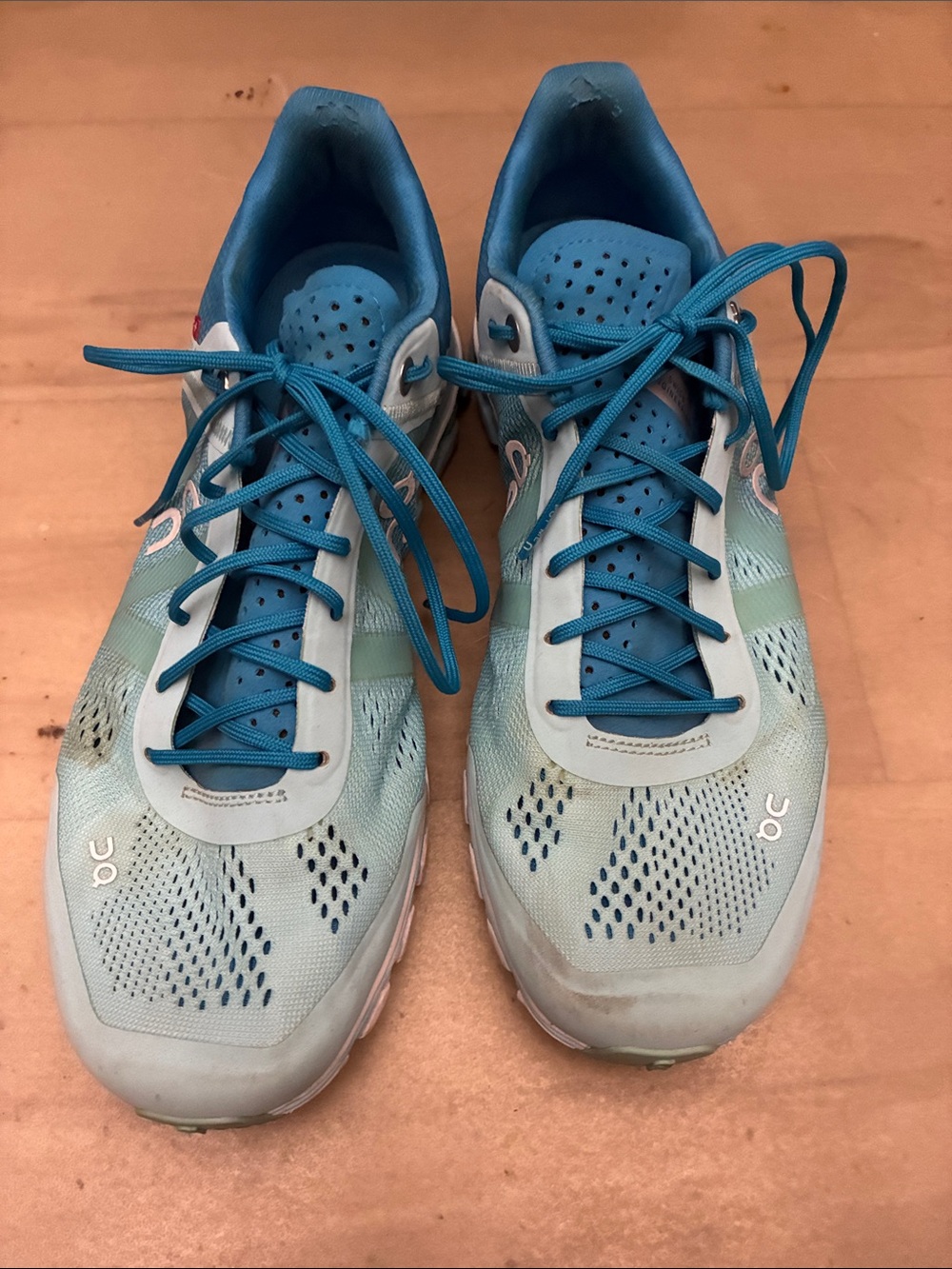On Running Women's Athletic Shoes in Teal Blue - Picture 4 of 8